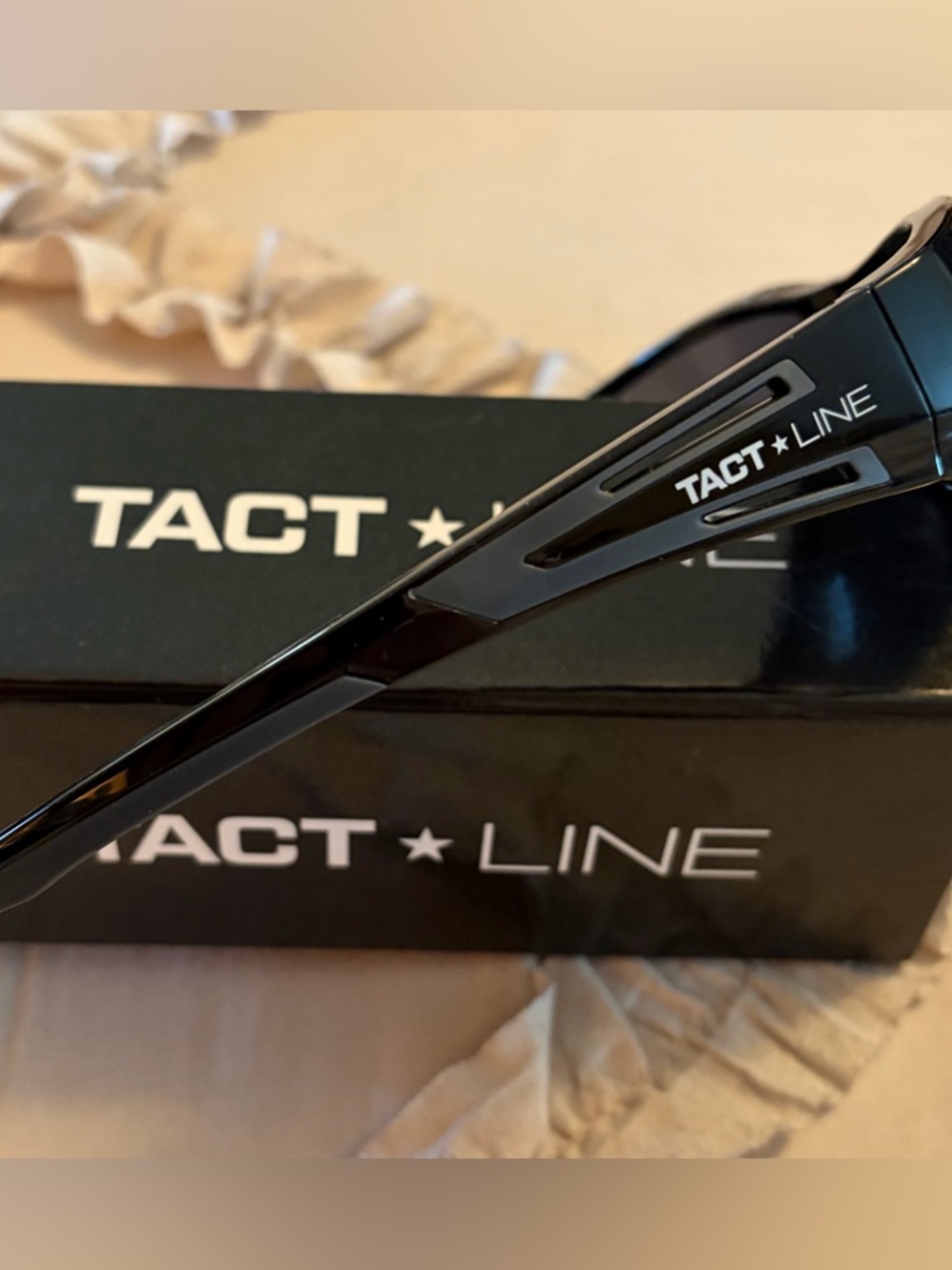 TACT Line NWT Men's Black Polarized Sunglasses - Picture 4 of 5